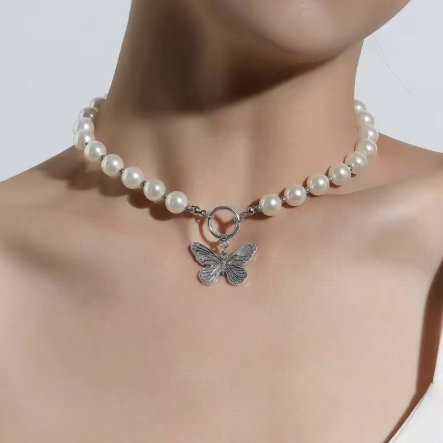 Butterfly Pearl Hoop Choker