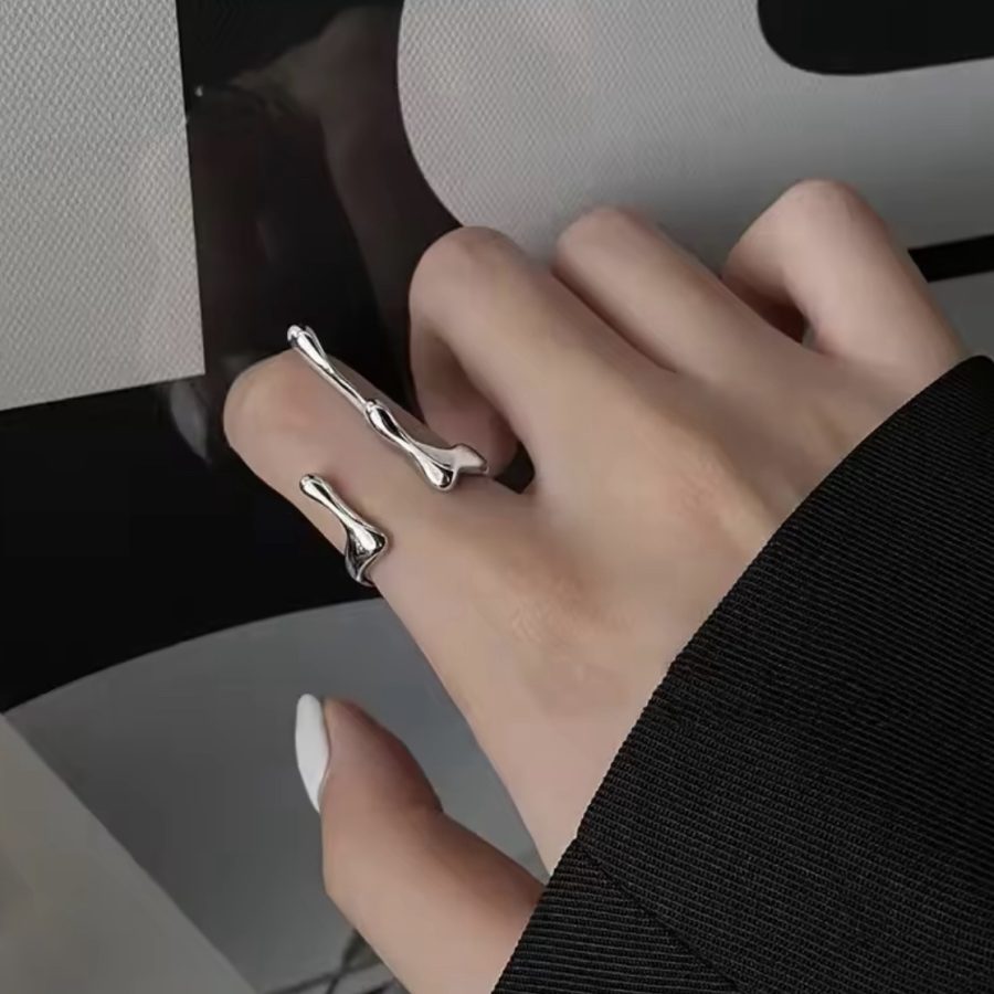 Drip Abstract Ring