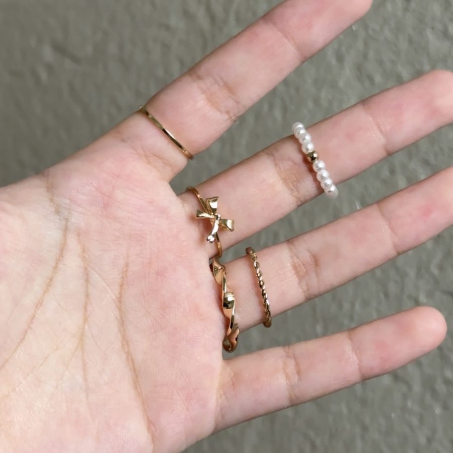 Delicate Pearl Rings Set