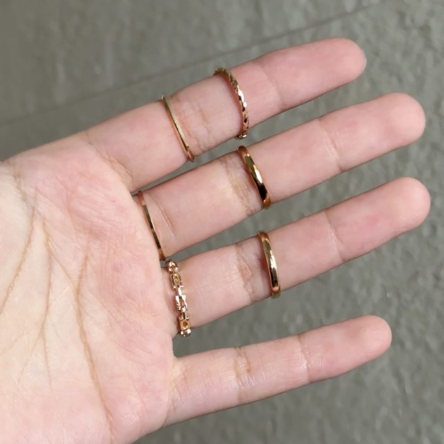 Simple Gold Rings Set