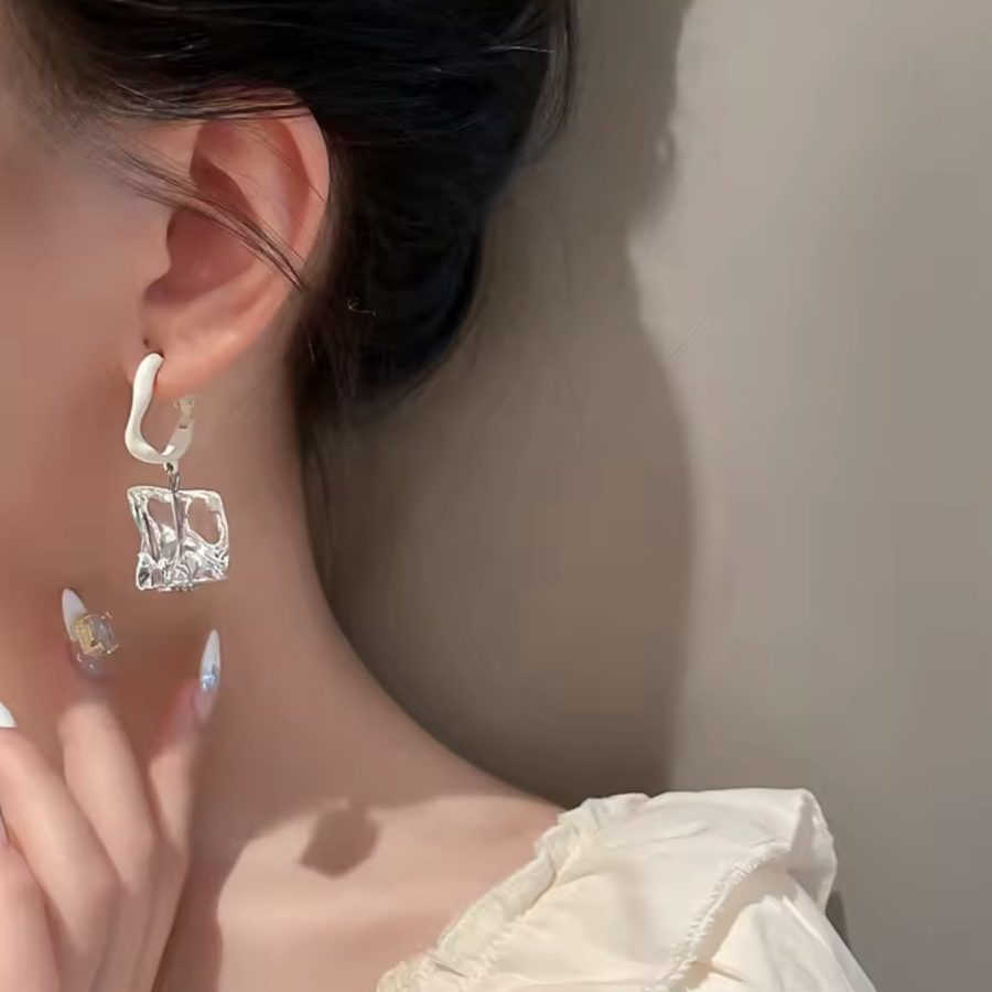 Ice Cube Hoops