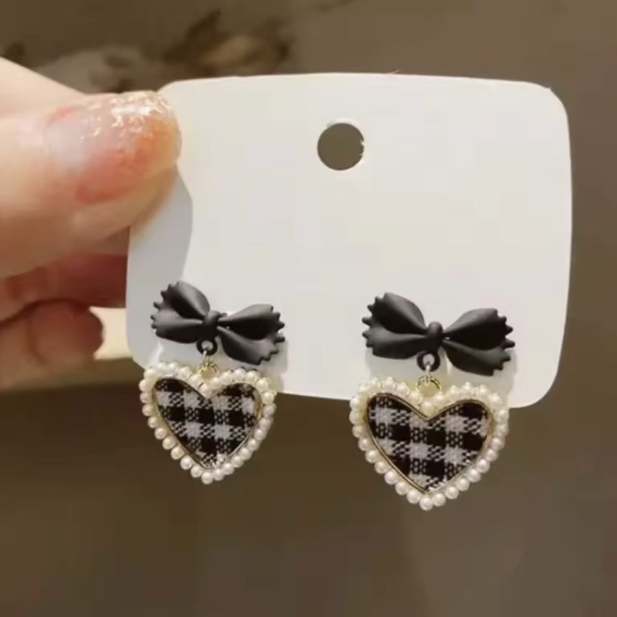 Plaid Black Heart Studs