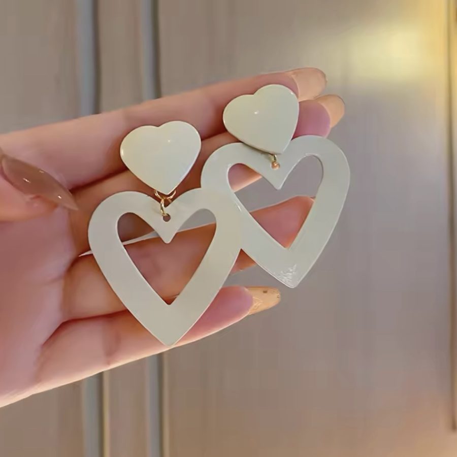 Chunky Heart Studs